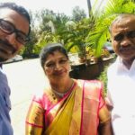 Managing Director of VRL Logistics Padmashri Sri Vijay Shankeshwar and his wife visited Ayur Matam
